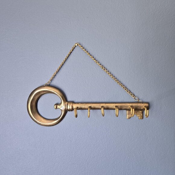 Skeleton Key Solid Brass Key Hook Hanger Made in India Vtg Functional Wall Art - Picture 1 of 7
